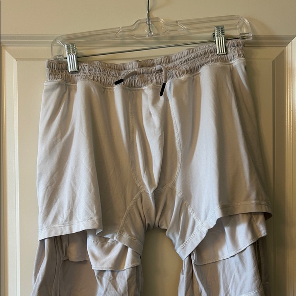 lululemon athletica Men's Gray Athletic Shorts - Picture 7 of 9